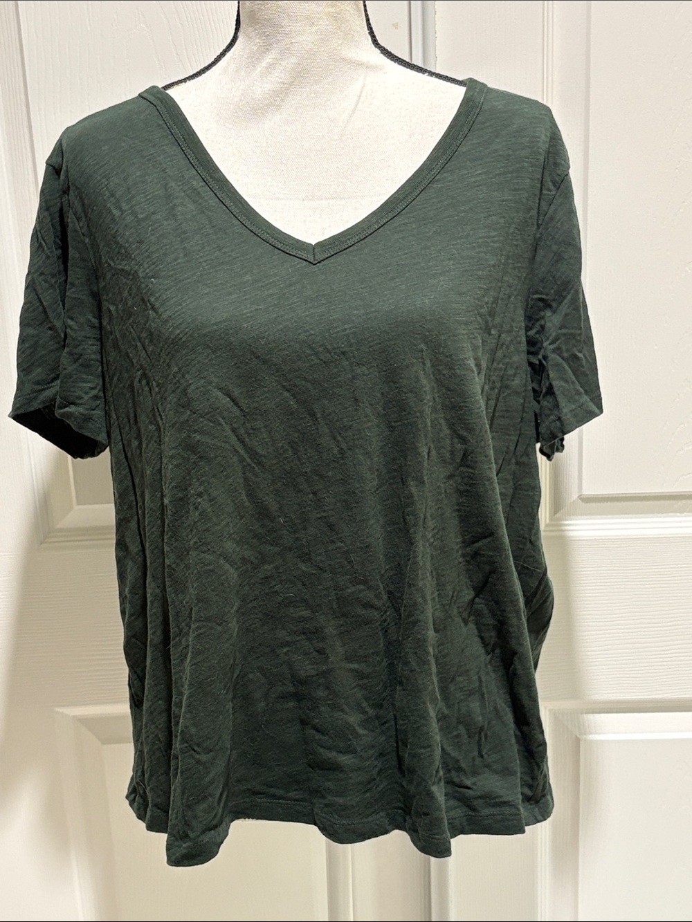 Old Navy V-neck Everday Tee